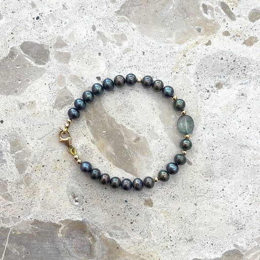 Beaded Pearl Bracelet