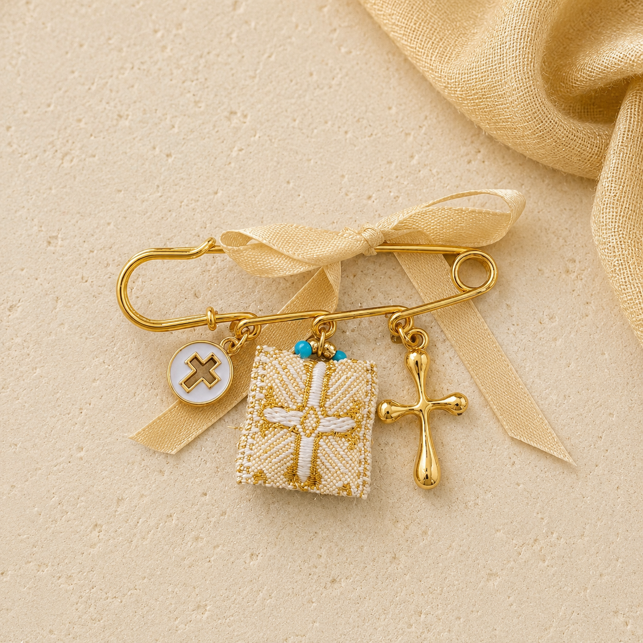 Gold Filakto Baby Pin