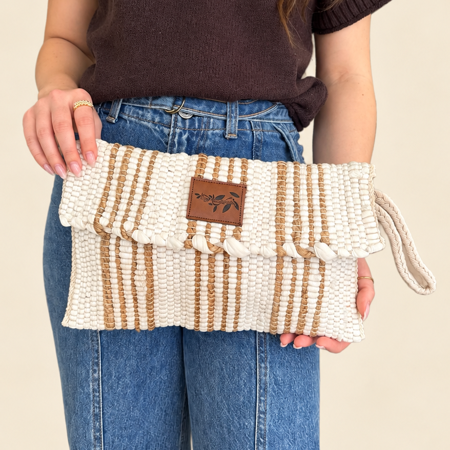 Kourelou Woven Clutch White & Beige