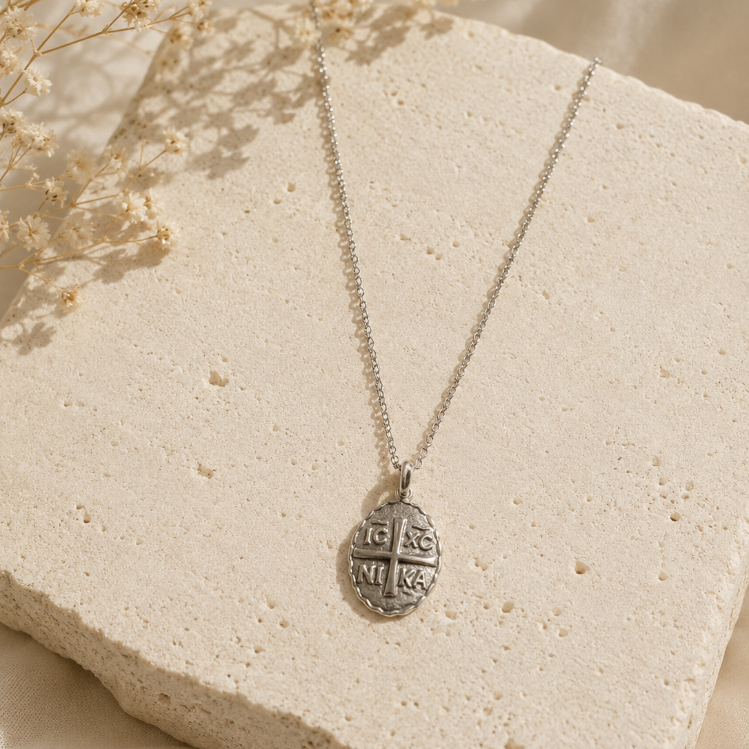 Nika Pendant Silver Necklace